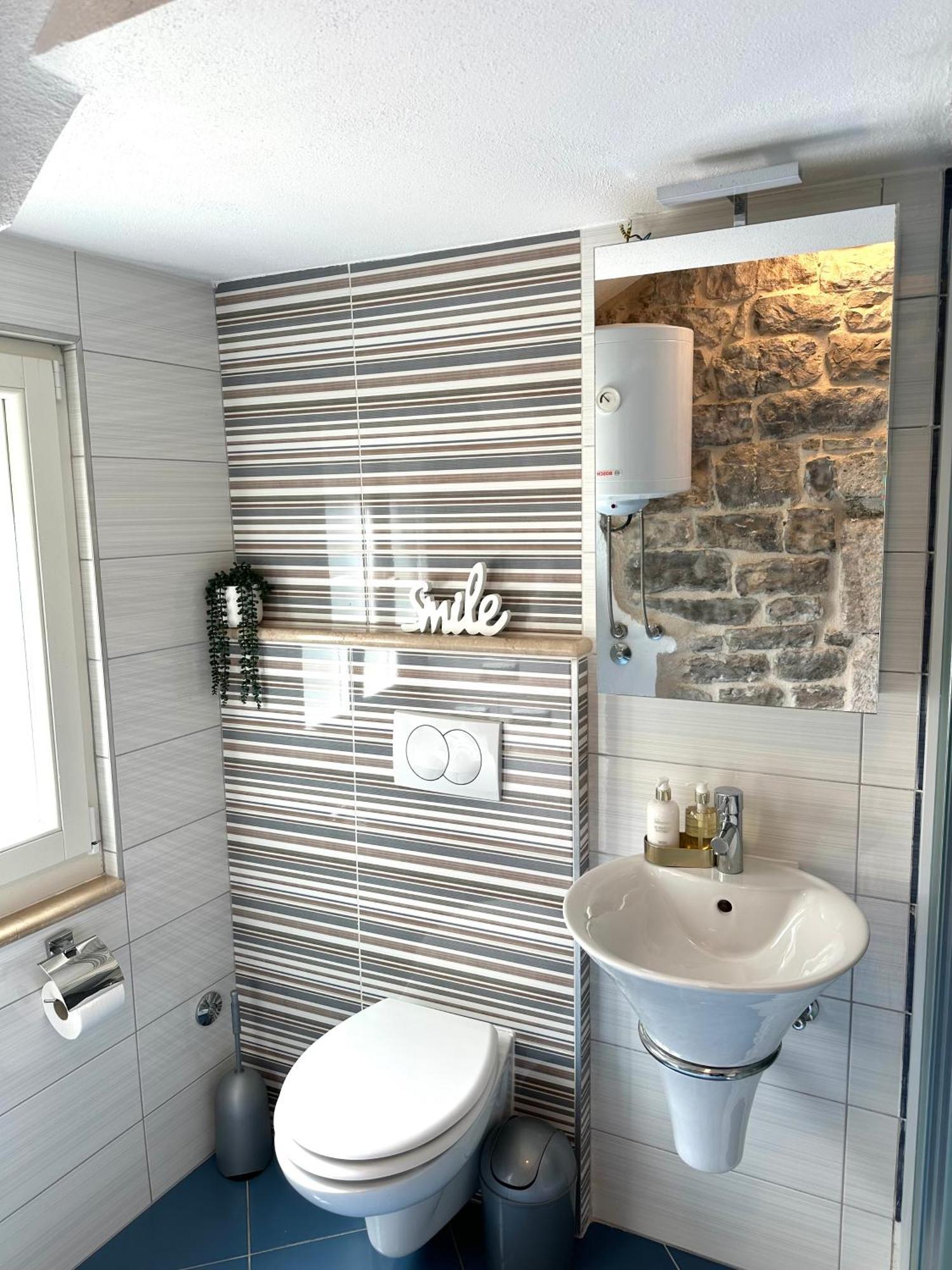 Diocletian Wine Studio Apartment II Split Luaran gambar