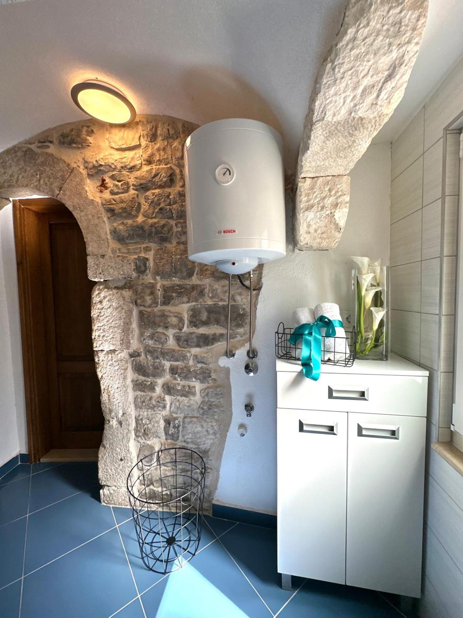 Diocletian Wine Studio Apartment II Split Luaran gambar