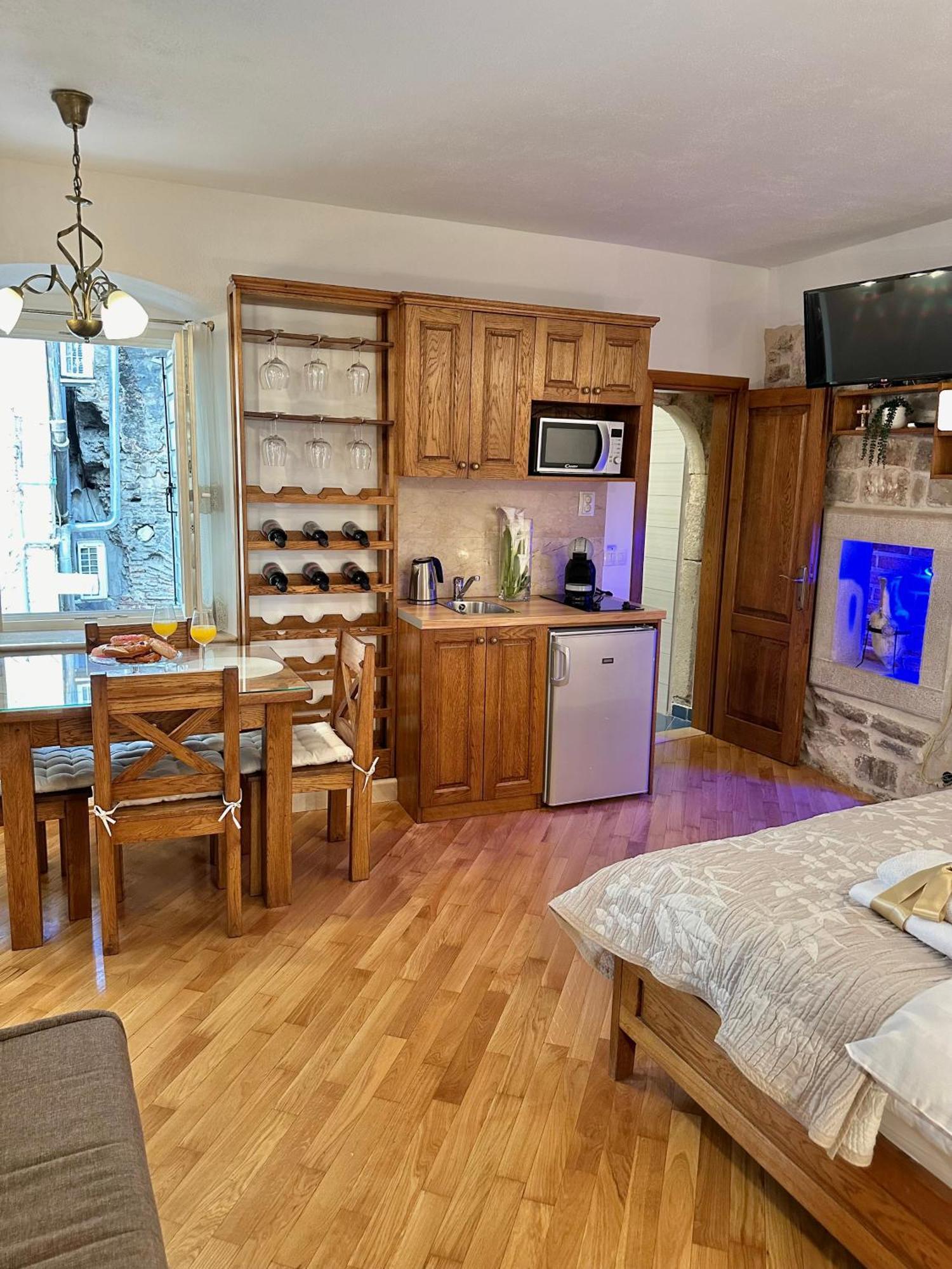 Diocletian Wine Studio Apartment II Split Luaran gambar